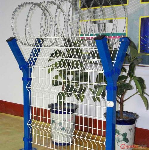郑州机场护栏网规格驻马店机场刺绳防护网-y型安全防御网厂家优质生产